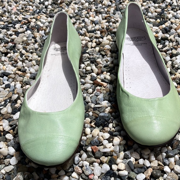 EUC Buttery Leather Calzoleria Toscana Cap-Toe Flats women size 39 - Picture 2 of 12